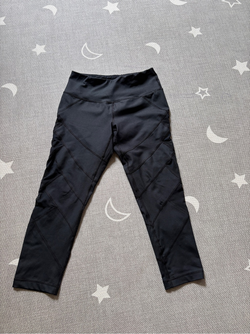 Reflex 90 Degree Black Performance Capri Leggings